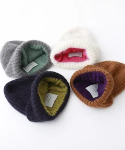 PCNQ Juri Reversible Fuzzy Knit Hat