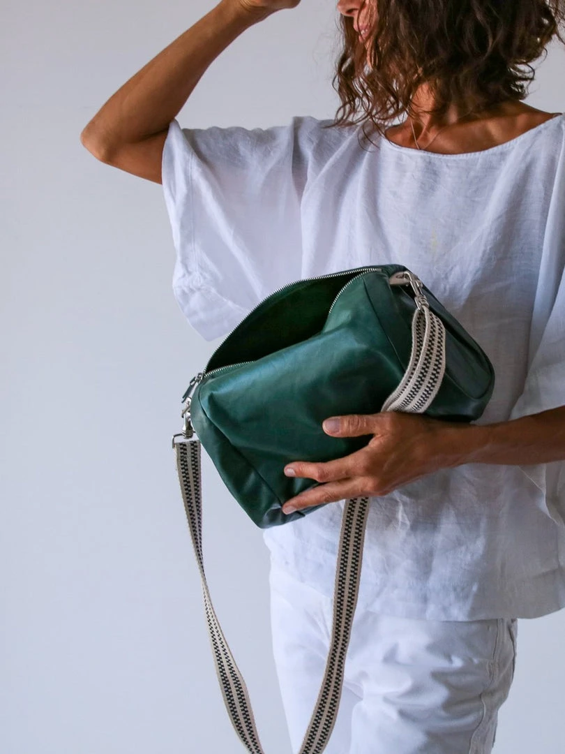 Brontibay Paris Bags Mamamia Vintage Leather Crossbody Emerald 5 Brontibay Paris Bags Mamamia Vintage Leather Crossbody Emerald