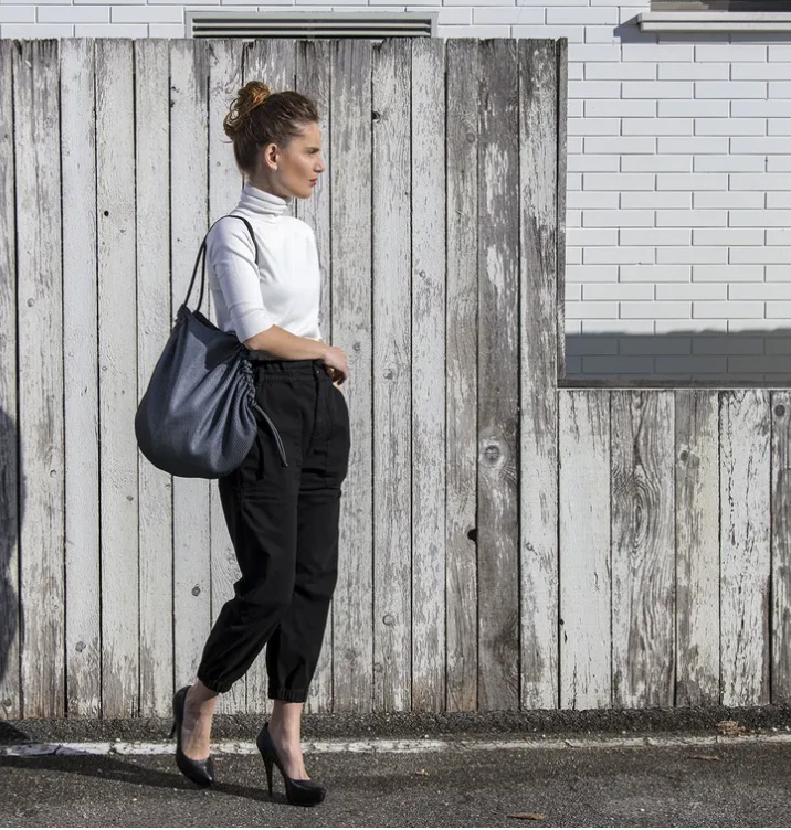 Bags InZu COCCÓ Neo Tote Bag Black LCD 4 Bags InZu COCCÓ Neo Tote Bag Black LCD