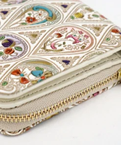 Made In Japan Wallets Red Cat And Flowers Zippered Bifold Wallet 13 Made In Japan Wallets Red Cat And Flowers Zippered Bifold Wallet