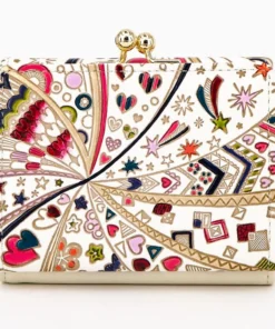Made In Japan Wallets Glossy Hearts Small Trifold Frame Wallet