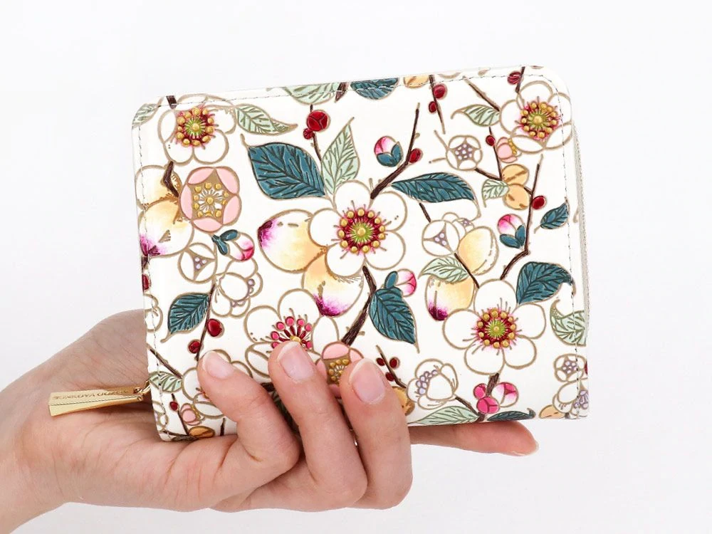 Made In Japan Wallets Plum Blossom Zippered Bifold Wallet 6 Made In Japan Wallets Plum Blossom Zippered Bifold Wallet
